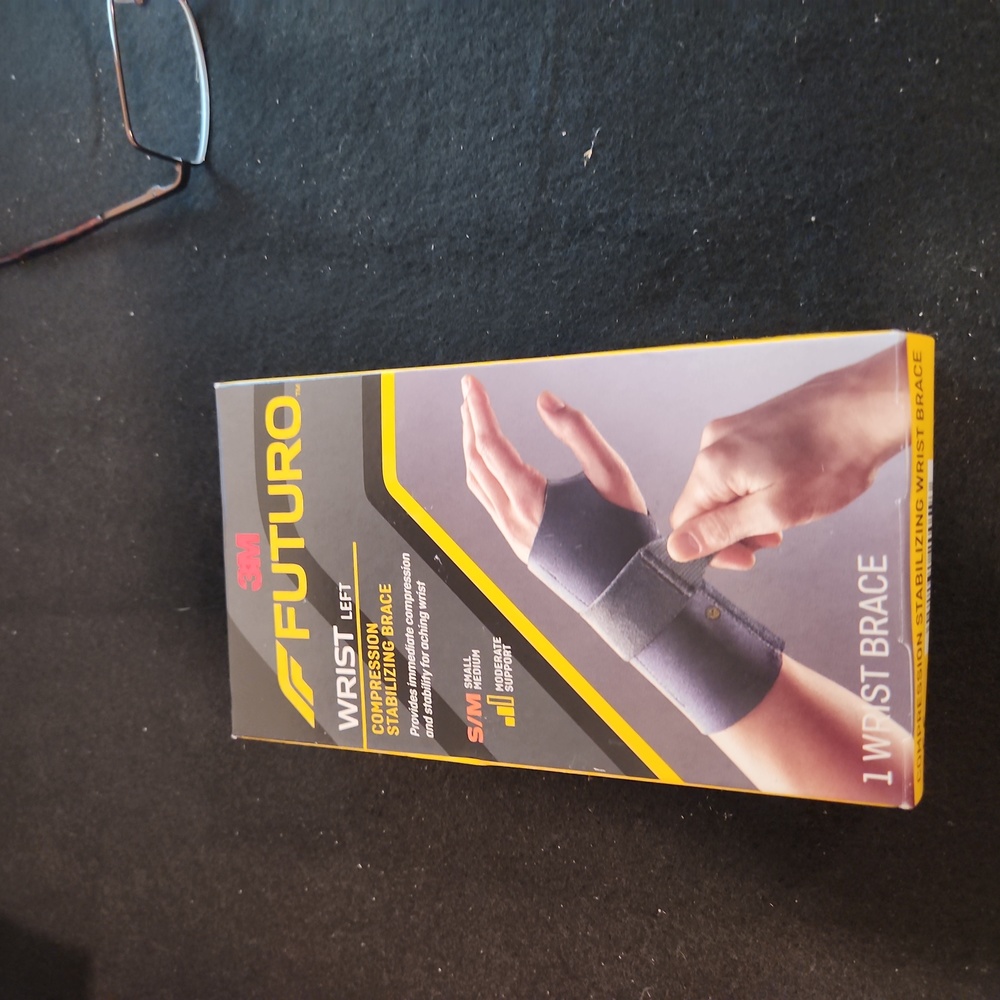 Compression stabilizing brace